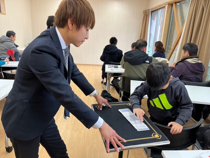 手元を見せながらの指導